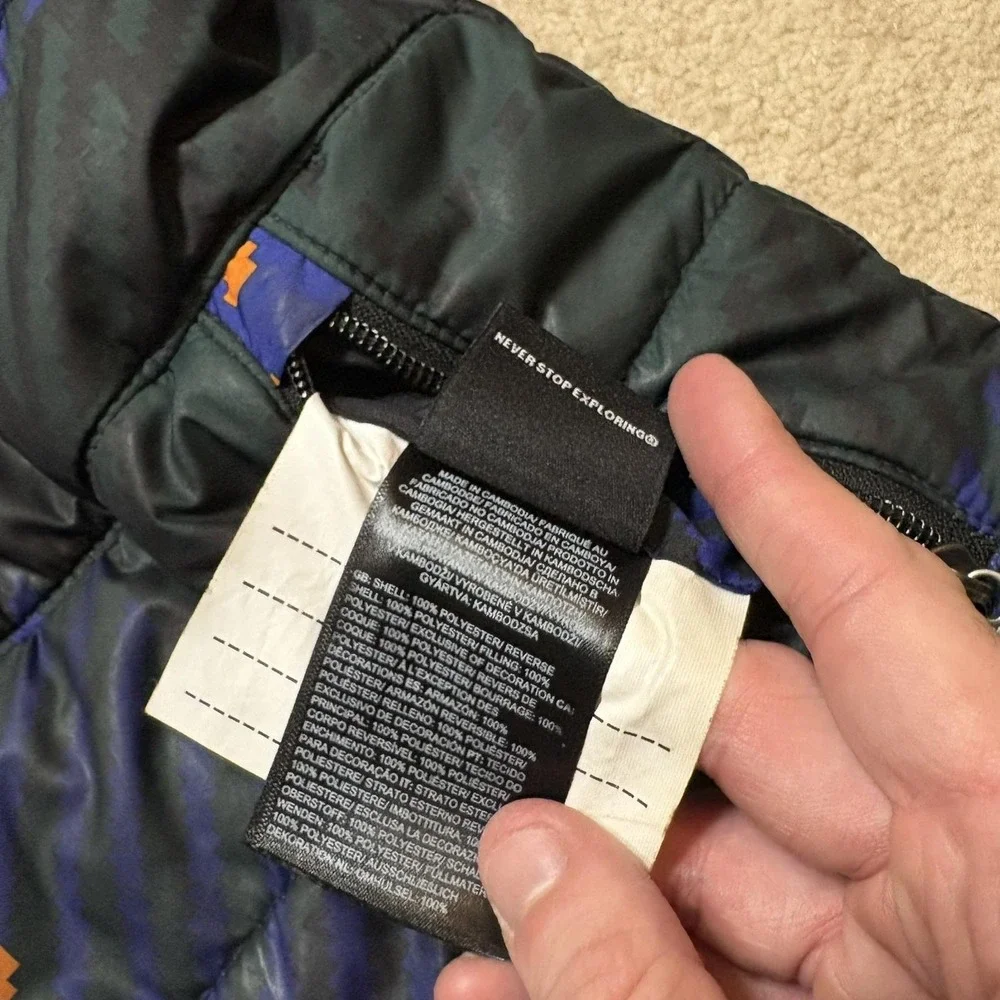 The North Face Jacket Boys Small 7/8 Blue Plaid Reversible Sherpa Puffer Outdoor